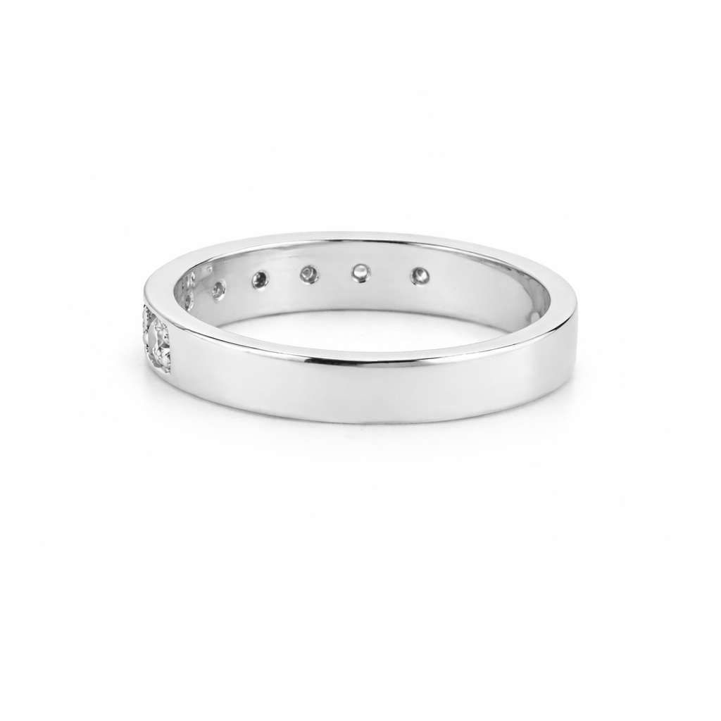 18ct White Gold Natural Diamonds 