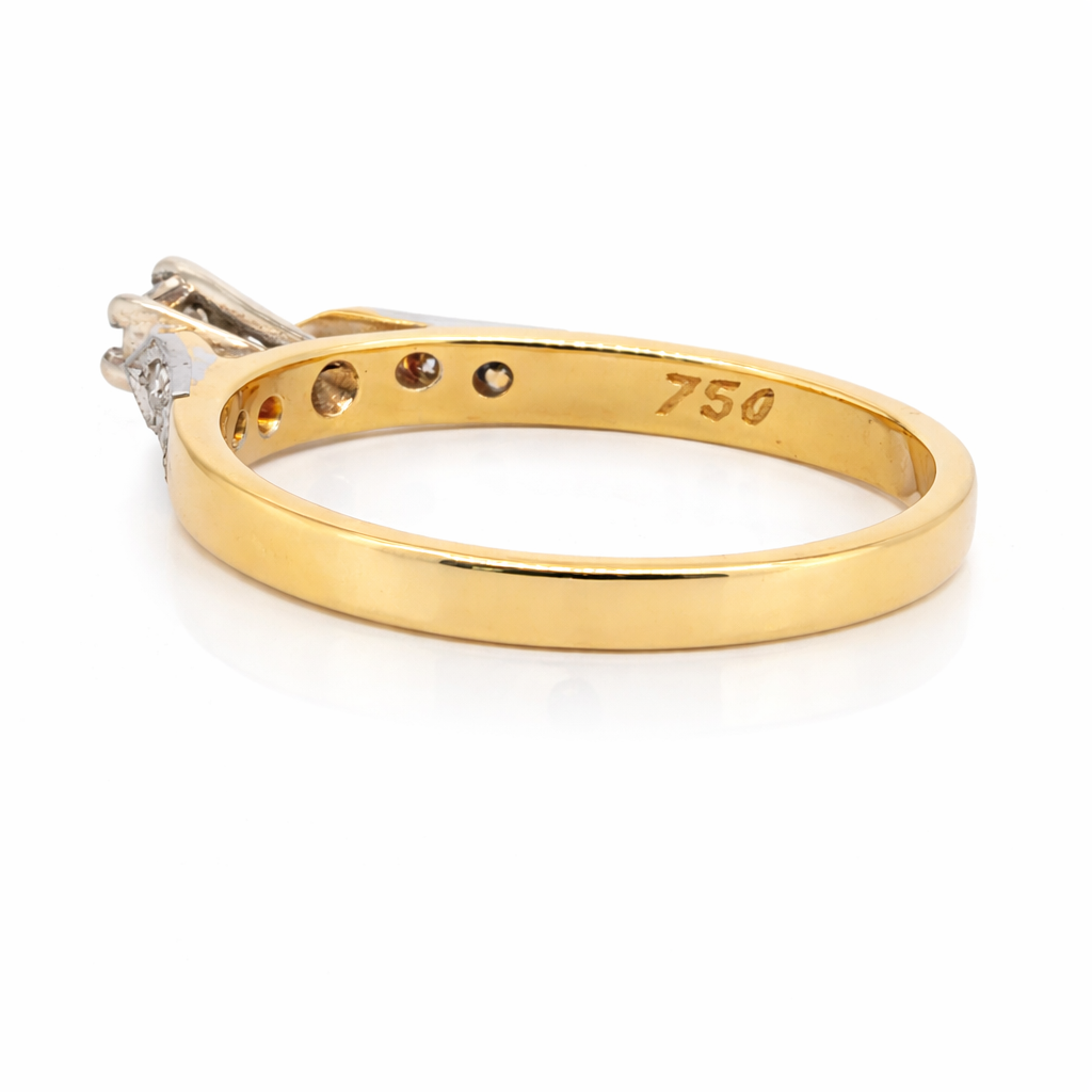 18ct Yellow Gold Engagement Ring