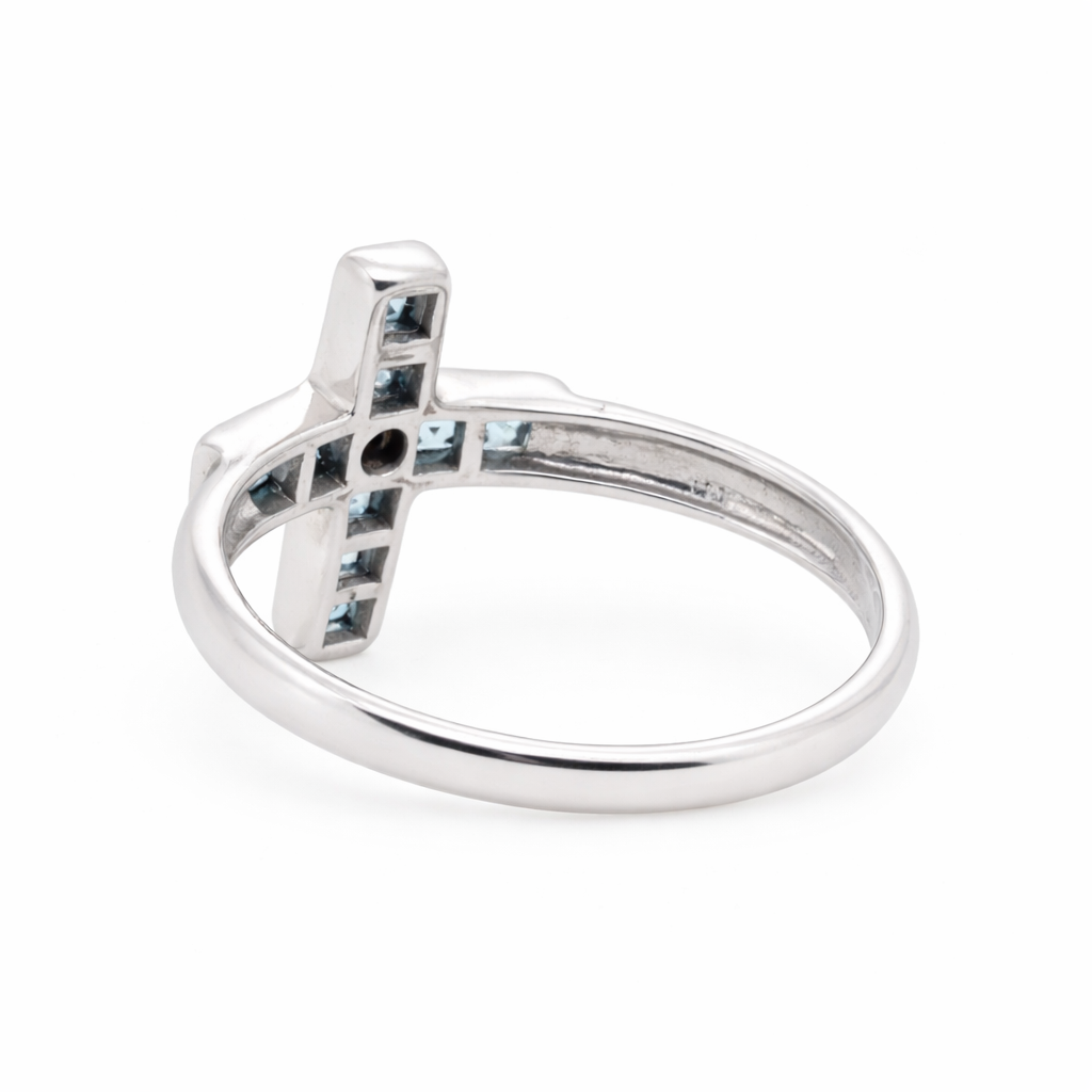 9ct White Gold Topaz and Diamond Ring