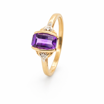 9ct Gold Amethyst and Diamond Ring