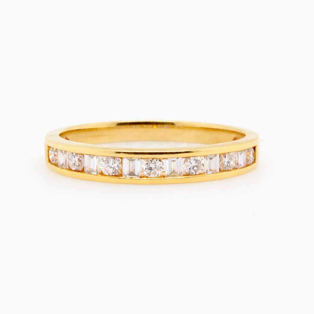 18ct Yellow Gold Diamond Wedding Band