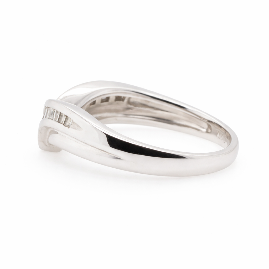 18ct White Gold and Baguette Diamonds
