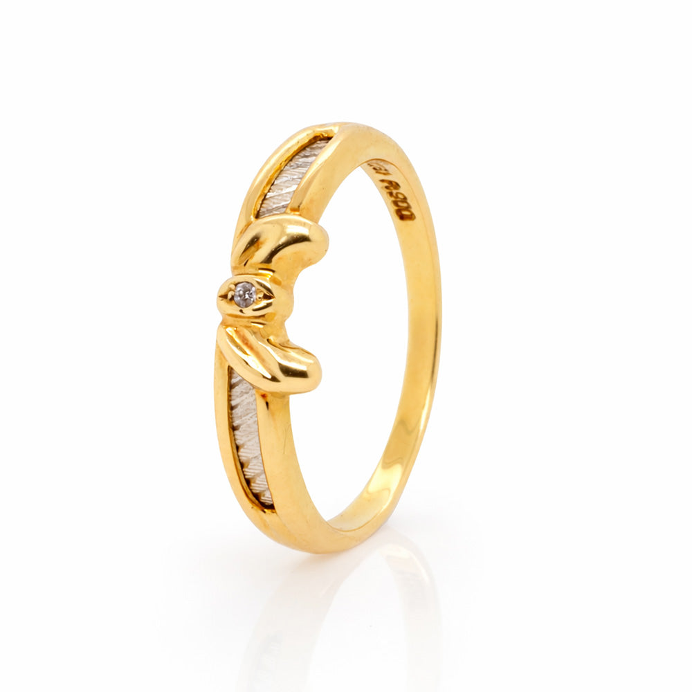 18ct and Platinum Bow Ring Diamond set