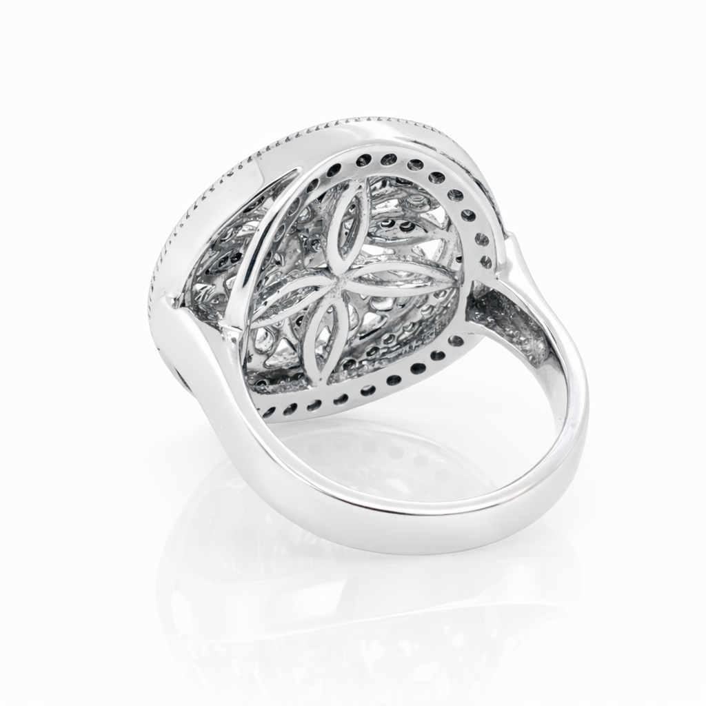 18ct White Gold Diamond and Fresh  Water Pearl Ring