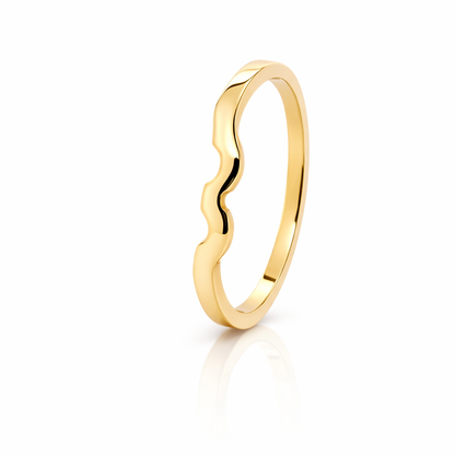 9ct Gold Band with Curved Claw Cutouts